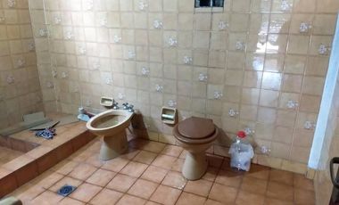 Excelente propiedad de dos plantas a la venta en Pontevedra a 100 mts de Av. Otero