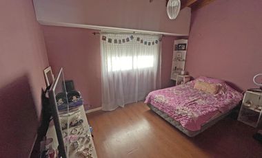 VENTA DÚPLEX DE 5 AMBIENTES EN FLORIDA MITRE