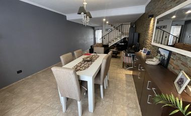 VENTA DÚPLEX DE 5 AMBIENTES EN FLORIDA MITRE