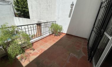 VENTA DÚPLEX DE 5 AMBIENTES EN FLORIDA MITRE