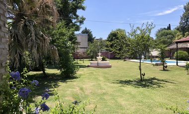 Casa en Venta en 414  y 144 Arturo Segui - Alberto Dacal Propiedades