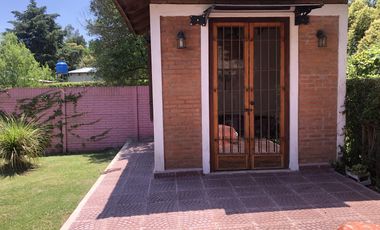 Casa en Venta en 414  y 144 Arturo Segui - Alberto Dacal Propiedades