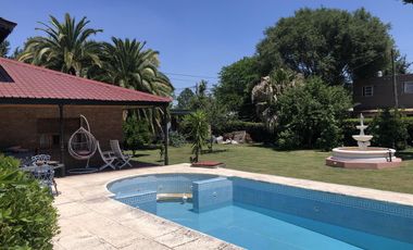 Casa en Venta en 414  y 144 Arturo Segui - Alberto Dacal Propiedades