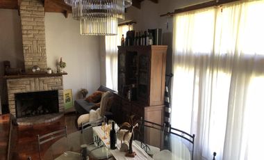 Casa en Venta en 414  y 144 Arturo Segui - Alberto Dacal Propiedades