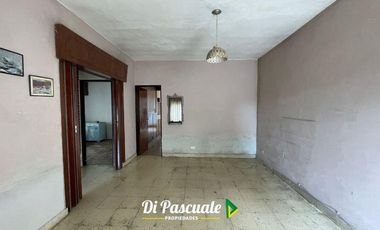 Venta Apto Crédito Hipotecario PH 3 Ambientes con Patio y Garage - Paso Del Rey Norte