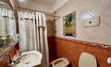 EXCELENTE CHALET 5 AMBIENTES EN SAN MARTIN CENTRO