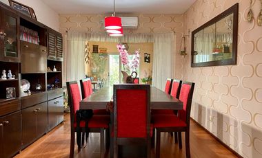 EXCELENTE CHALET 5 AMBIENTES EN SAN MARTIN CENTRO