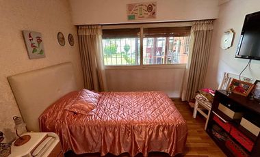 EXCELENTE CHALET 5 AMBIENTES EN SAN MARTIN CENTRO