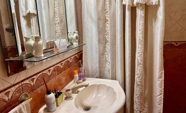 EXCELENTE CHALET 5 AMBIENTES EN SAN MARTIN CENTRO