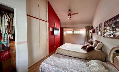 EXCELENTE CHALET 5 AMBIENTES EN SAN MARTIN CENTRO