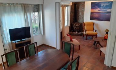 Casa en Venta en 414bis/148 Arturo Segui - Alberto Dacal Propiedades