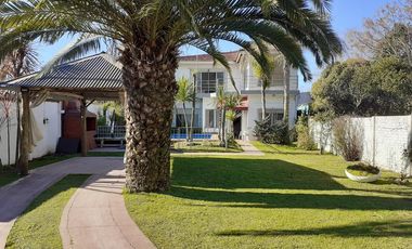 Casa en Venta en 414bis/148 Arturo Segui - Alberto Dacal Propiedades