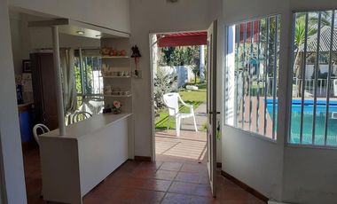 Casa en Venta en 414bis/148 Arturo Segui - Alberto Dacal Propiedades