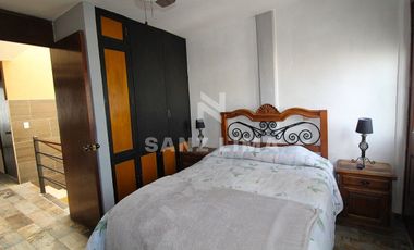 Centro: Agradable casa con centrica ubicacion a  2 calles del jardín principal.