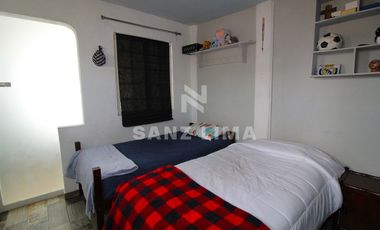 Centro: Agradable casa con centrica ubicacion a  2 calles del jardín principal.