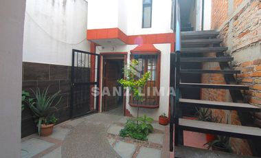 Centro: Agradable casa con centrica ubicacion a  2 calles del jardín principal.