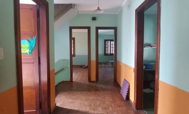 Casa sobre doble lote en Banfield Oeste