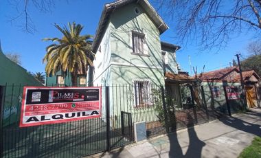 Casa sobre doble lote en Banfield Oeste