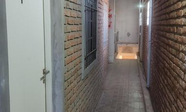 Edificio de 8 departamentos y cochera - Oportunidad, importante rentabilidad