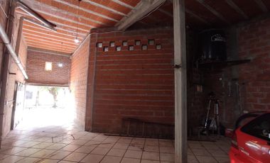 Edificio de 8 departamentos y cochera - Oportunidad, importante rentabilidad