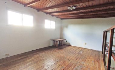 Edificio de 8 departamentos y cochera - Oportunidad, importante rentabilidad