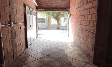 Edificio de 8 departamentos y cochera - Oportunidad, importante rentabilidad