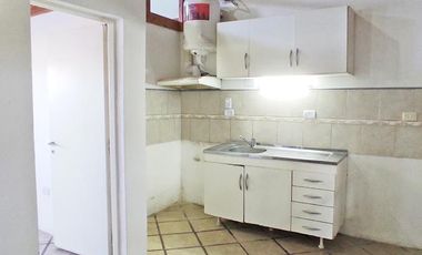 Edificio de 8 departamentos y cochera - Oportunidad, importante rentabilidad