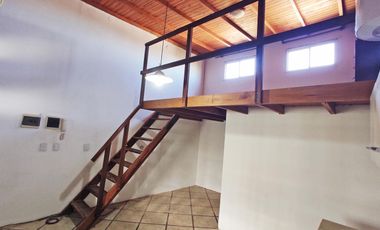 Edificio de 8 departamentos y cochera - Oportunidad, importante rentabilidad