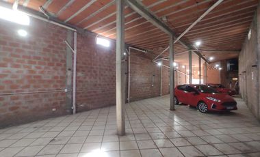 Edificio de 8 departamentos y cochera - Oportunidad, importante rentabilidad