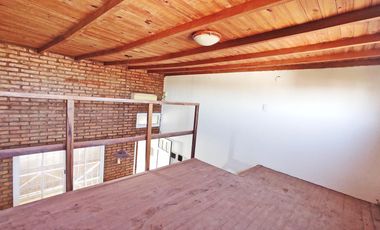 Edificio de 8 departamentos y cochera - Oportunidad, importante rentabilidad