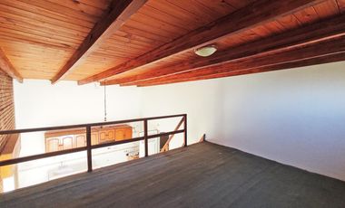 Edificio de 8 departamentos y cochera - Oportunidad, importante rentabilidad