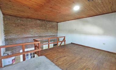 Edificio de 8 departamentos y cochera - Oportunidad, importante rentabilidad