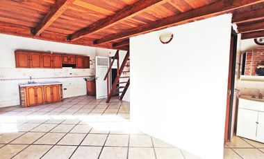 Edificio de 8 departamentos y cochera - Oportunidad, importante rentabilidad