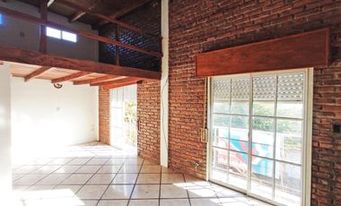 Edificio de 8 departamentos y cochera - Oportunidad, importante rentabilidad