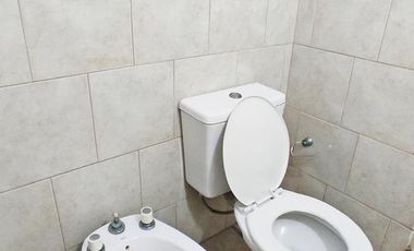 Edificio de 8 departamentos y cochera - Oportunidad, importante rentabilidad