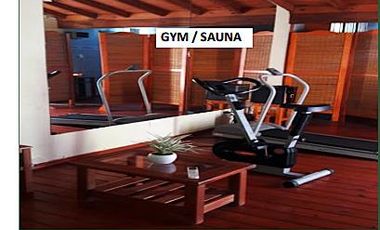 Hotel  de 2 estrellas a cuatro cuadras de la playa.