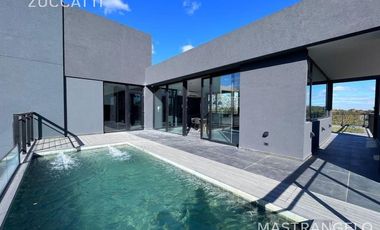 Departamento de lujo en pleno Lomitas