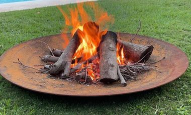 Casa de 5 ambientes con Jardín y Pileta en Venta - Altos del Pilar