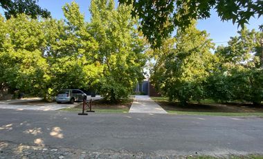 Casa de 5 ambientes con Jardín y Pileta en Venta - Altos del Pilar