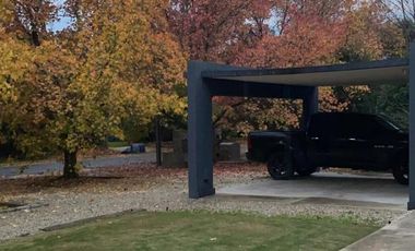 Casa de 5 ambientes con Jardín y Pileta en Venta - Altos del Pilar