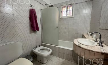 ALQUILER TEMPORAL - CASA CON GRAN PARQUE, PILETA Y QUINCHO EN ITUZAINGO