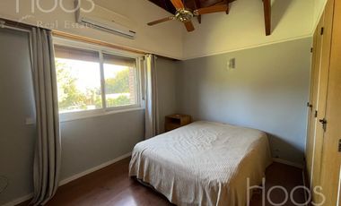 ALQUILER TEMPORAL - CASA CON GRAN PARQUE, PILETA Y QUINCHO EN ITUZAINGO