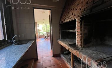 ALQUILER TEMPORAL - CASA CON GRAN PARQUE, PILETA Y QUINCHO EN ITUZAINGO