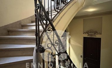 PETIT HOTEL en calle Florida junto al Plaza Hotel, opción solo local comercial