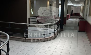 PETIT HOTEL en calle Florida junto al Plaza Hotel, opción solo local comercial