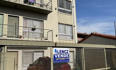 Departamento 3 ambientes planta baja con patio. Sin Expensas Apto credito