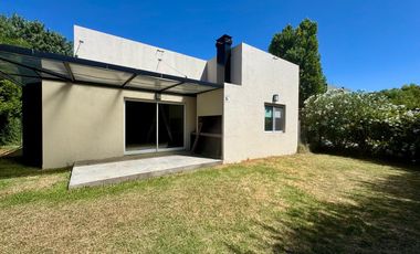 Casa en Altos de Hudson II