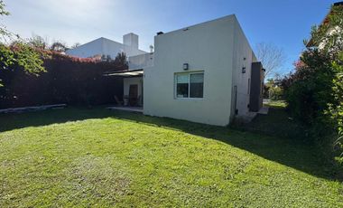 Casa en Altos de Hudson II