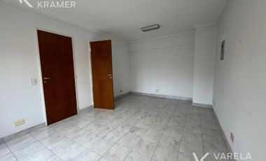 Oficina en  venta sobre Av Santa Fe, Martínez