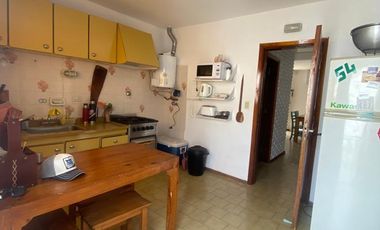Venta de duplex tres ambientes con patio y cochera en San Bernardo del Tuyu